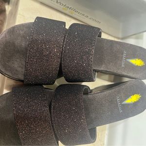 Volataire shimmer  very dark brown Bronze size 9